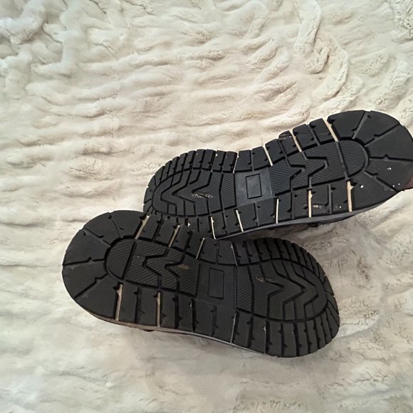 Invito - Picture 4 of 5